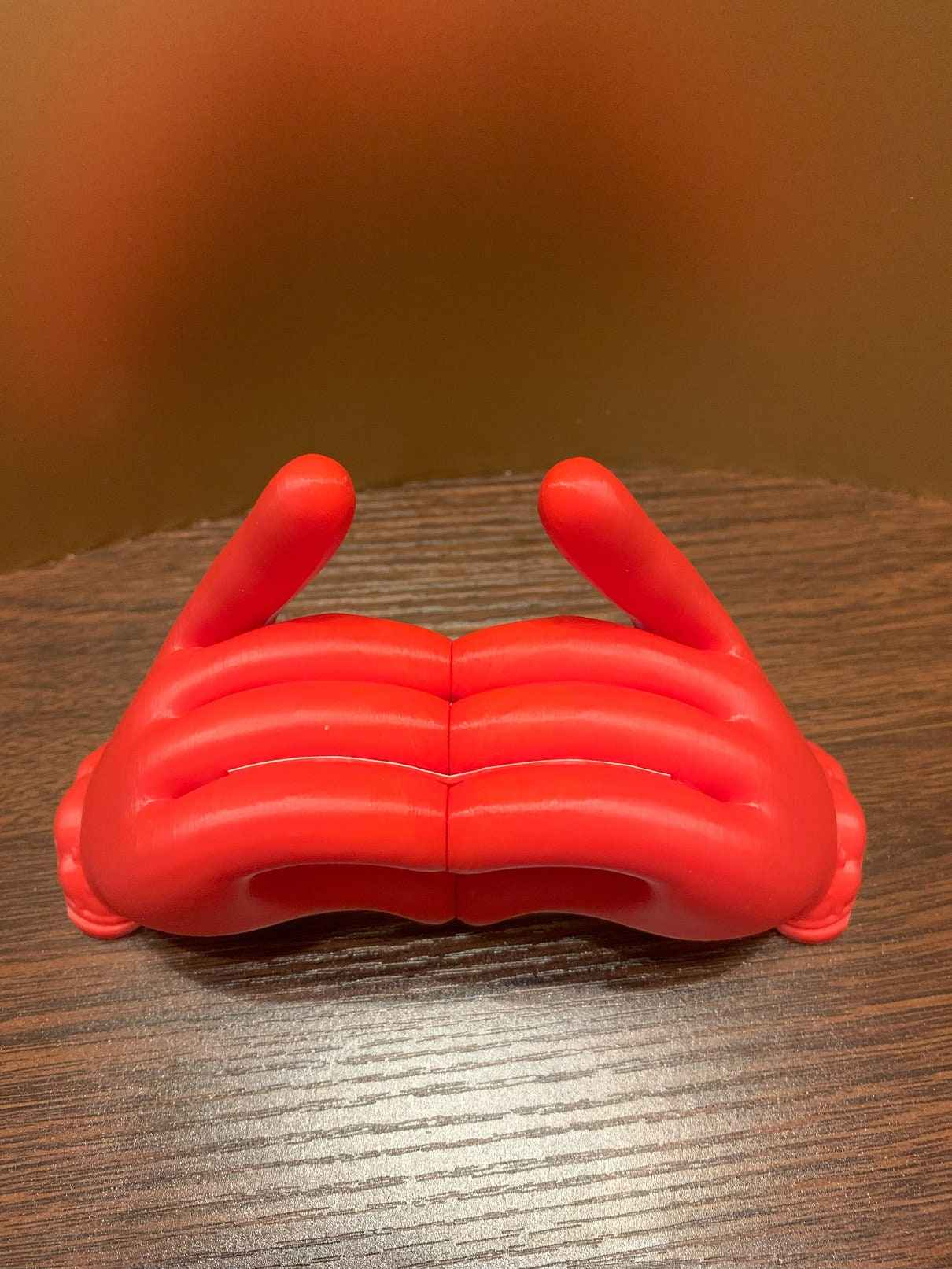 Herzhände als Foto- und Smartphone-Halterung