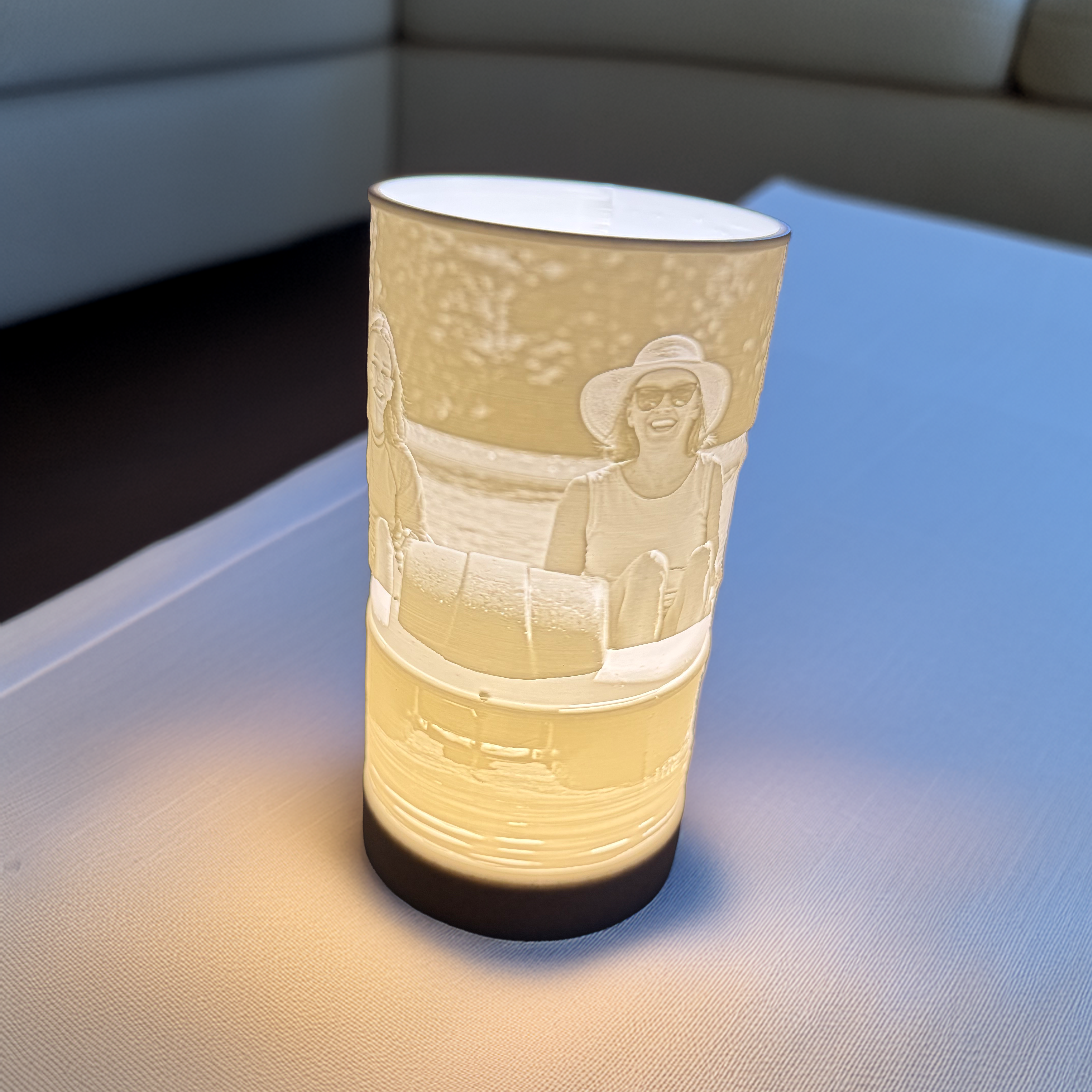 LumiPylon mit eingeschalteter Beleuchtung